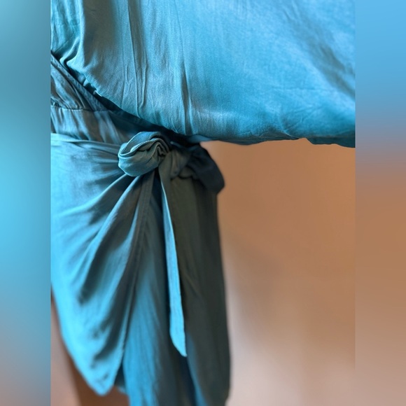 Zara cocktail plunge mini dress - Picture 2 of 4